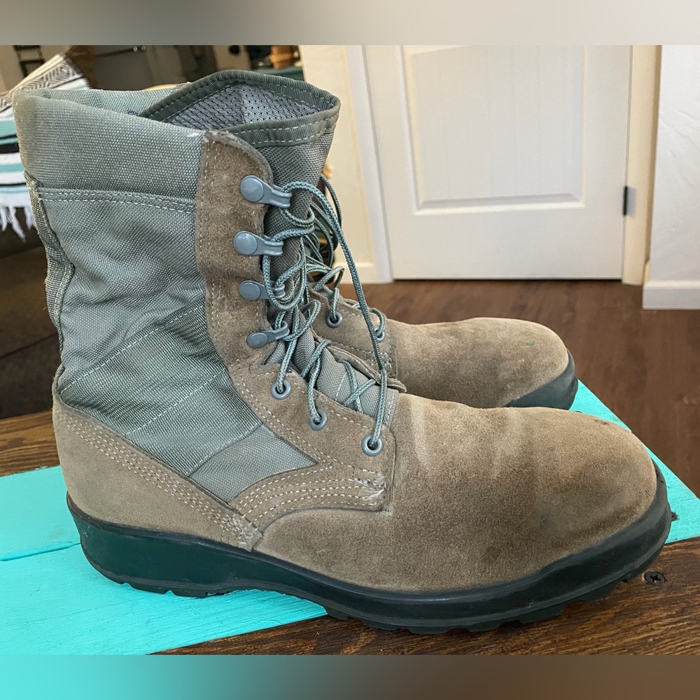 Belleville Boots 9.5 R Vibram Soles USA Steel Toe